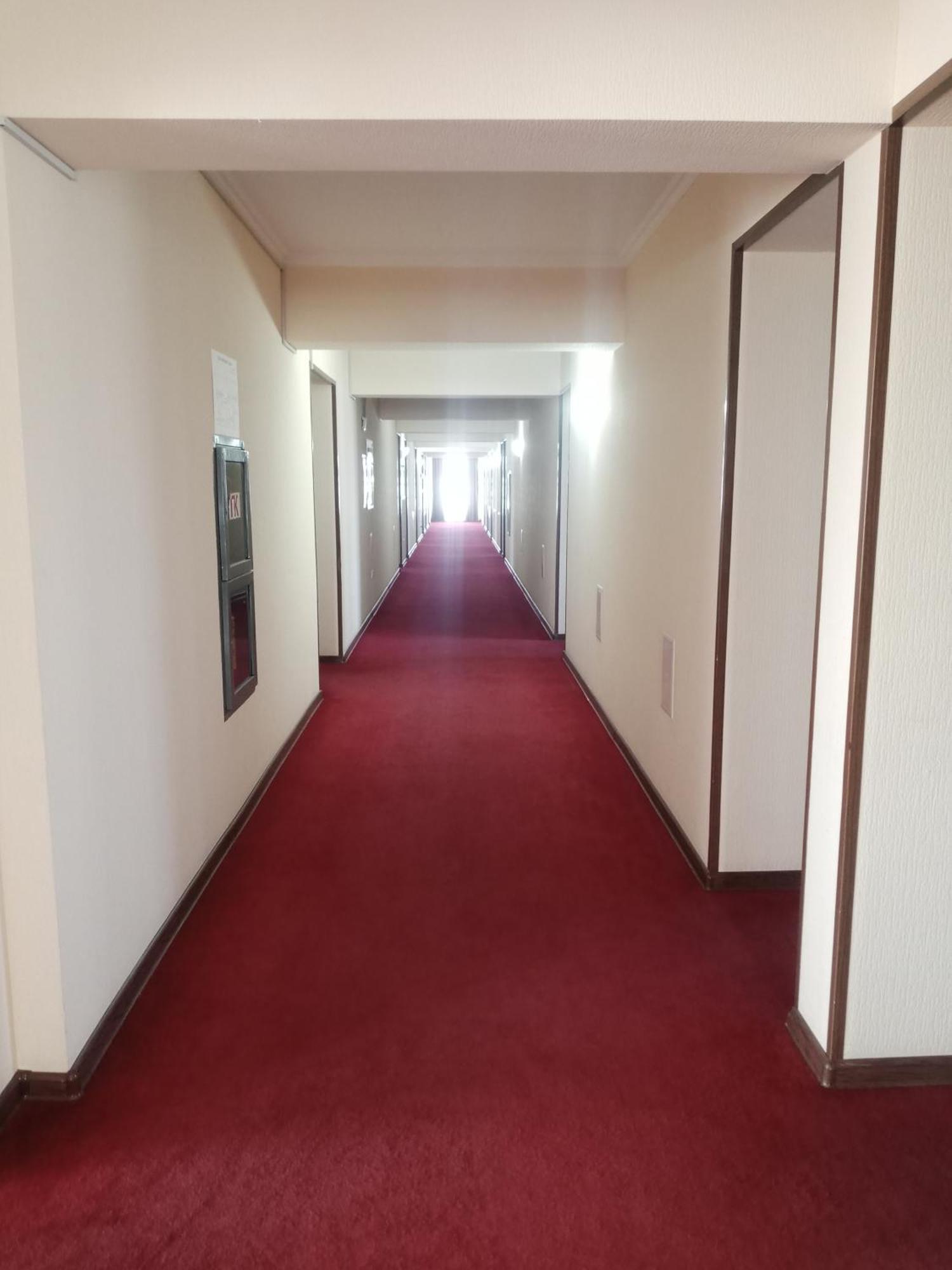 Hotel Grand בוקורו מראה חיצוני תמונה